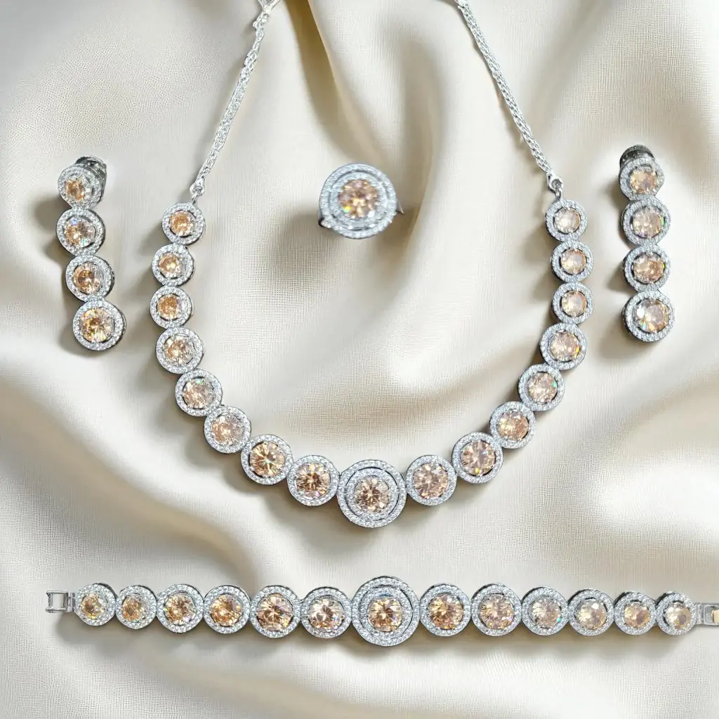 Golden Empress Grace – 4-Piece Jewelry Set