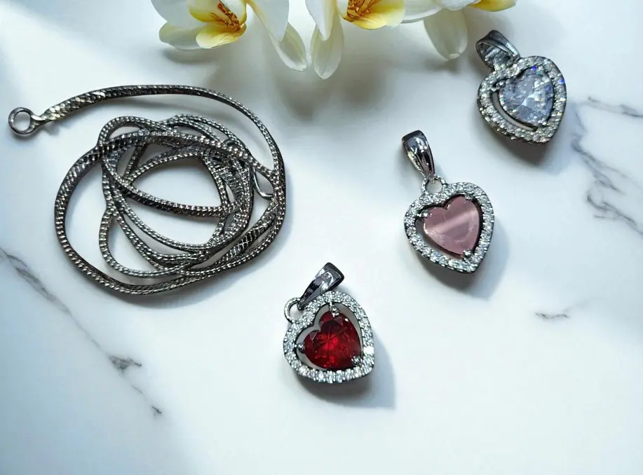 Dil Se – Heart Pendant Combo with Silver Chain